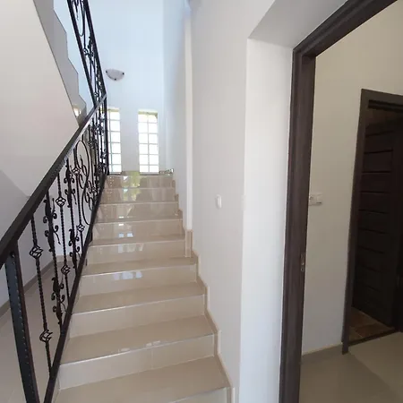 Apartment Fain